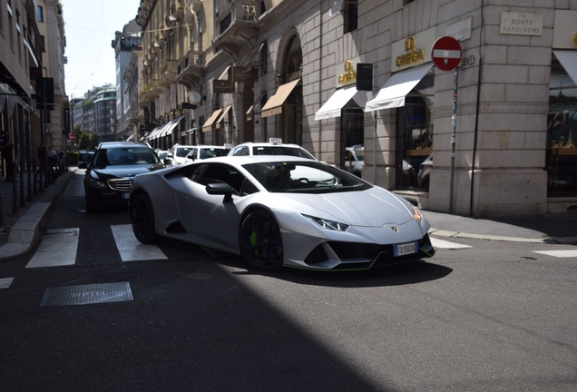 Lamborghini Huracán LP640-4 EVO