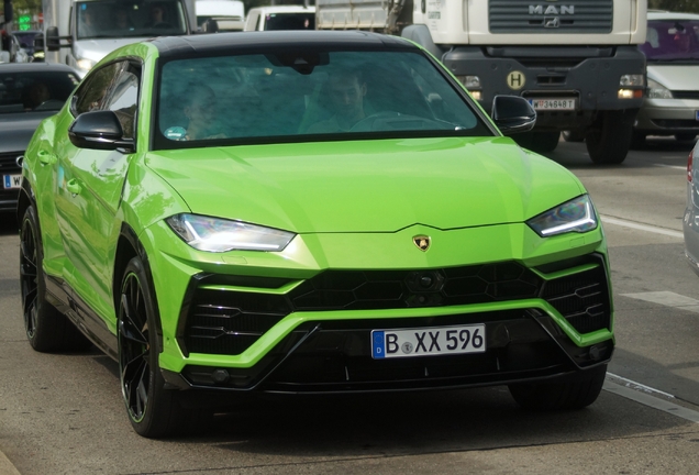 Lamborghini Urus