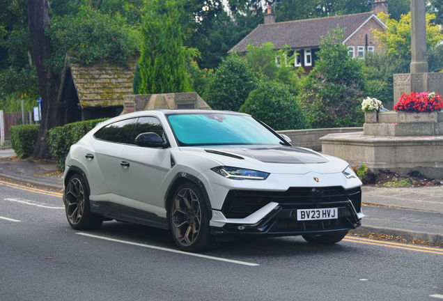 Lamborghini Urus Performante
