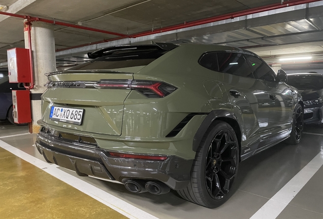 Lamborghini Urus Performante