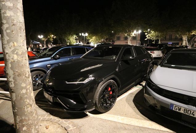 Lamborghini Urus Performante