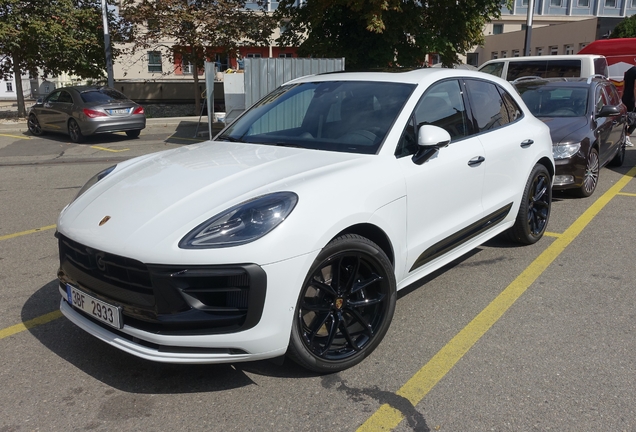 Porsche 95B Macan GTS MkIII