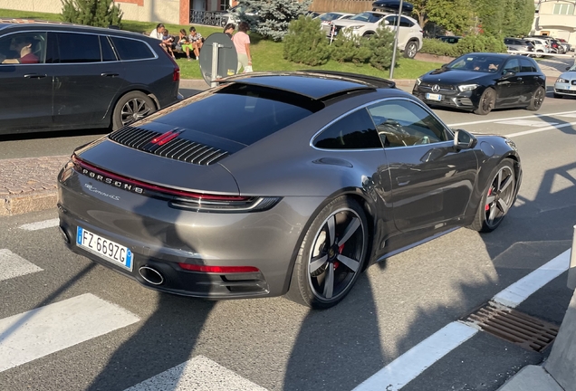 Porsche 992 Carrera 4S