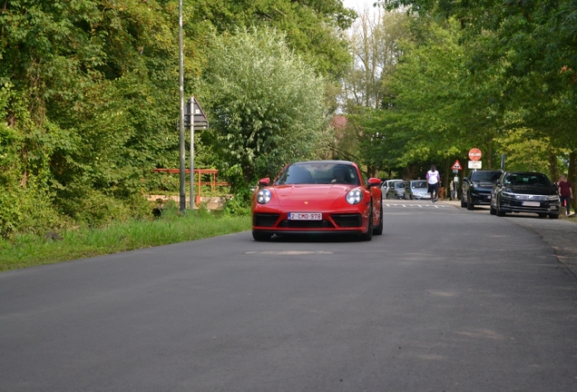 Porsche 992 Carrera GTS