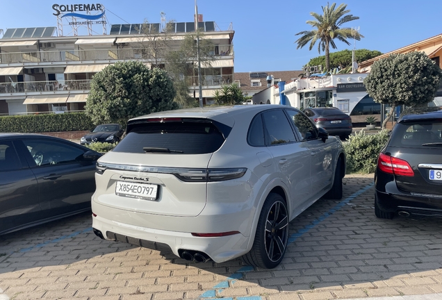 Porsche Cayenne Turbo S E-Hybrid