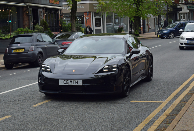 Porsche Taycan GTS Sport Turismo