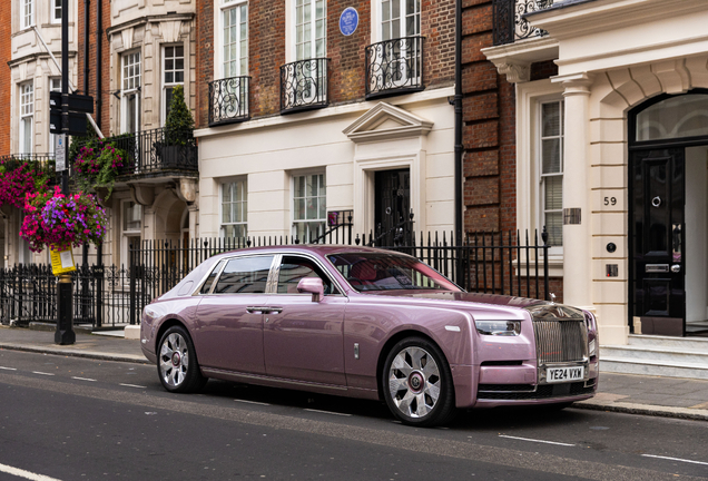 Rolls-Royce Phantom VIII EWB Series II