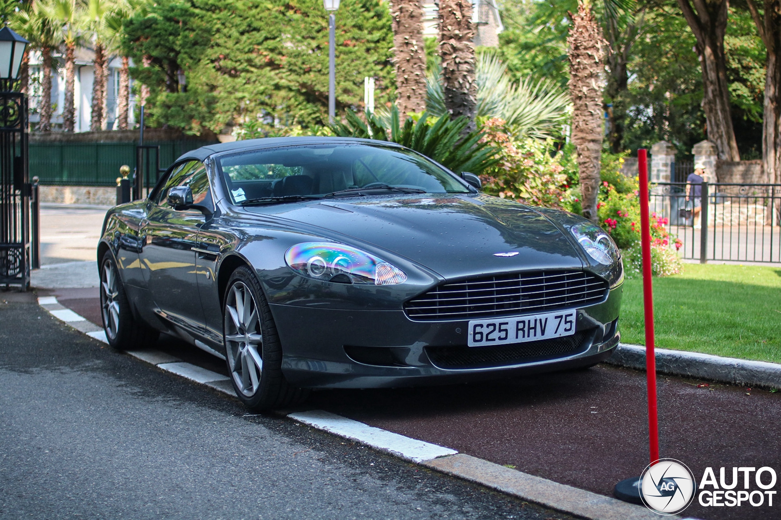 Aston Martin DB9 Volante