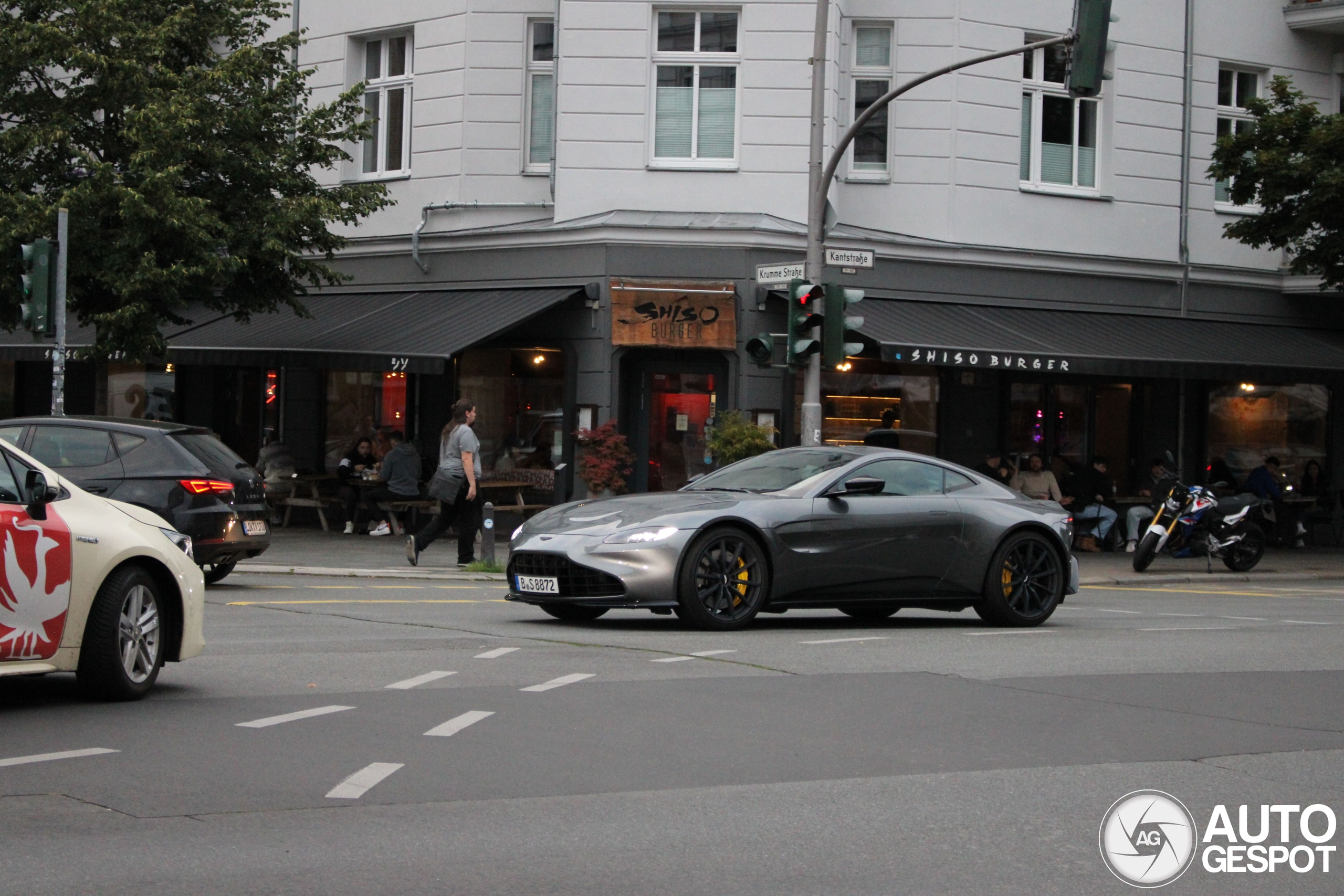 Aston Martin V8 Vantage 2018