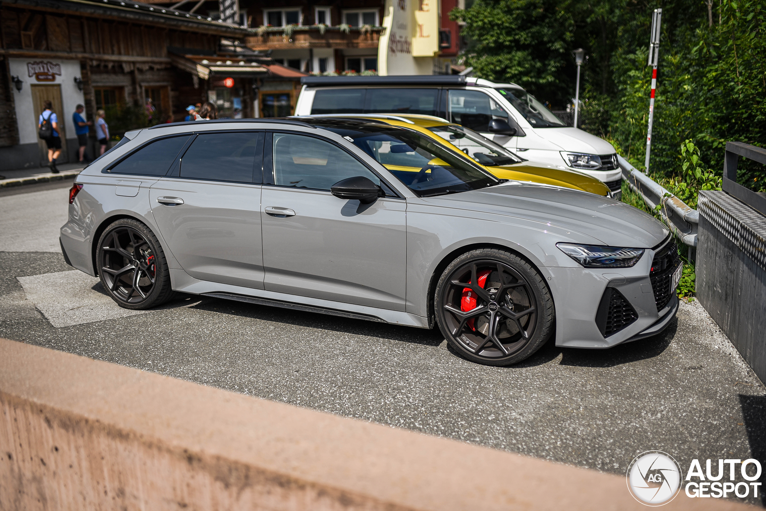 Audi RS6 Avant C8