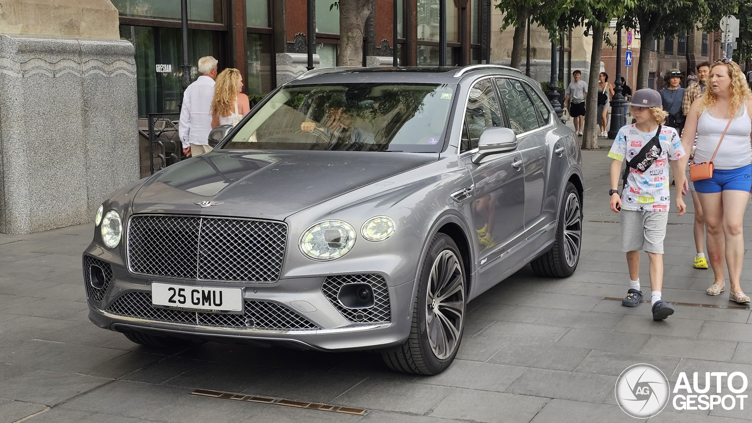 Bentley Bentayga Hybrid 2021 First Edition