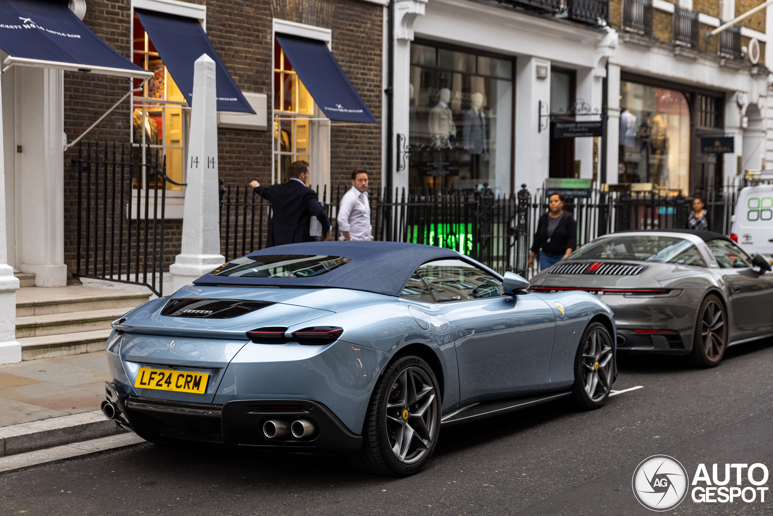 Ferrari Roma Spider