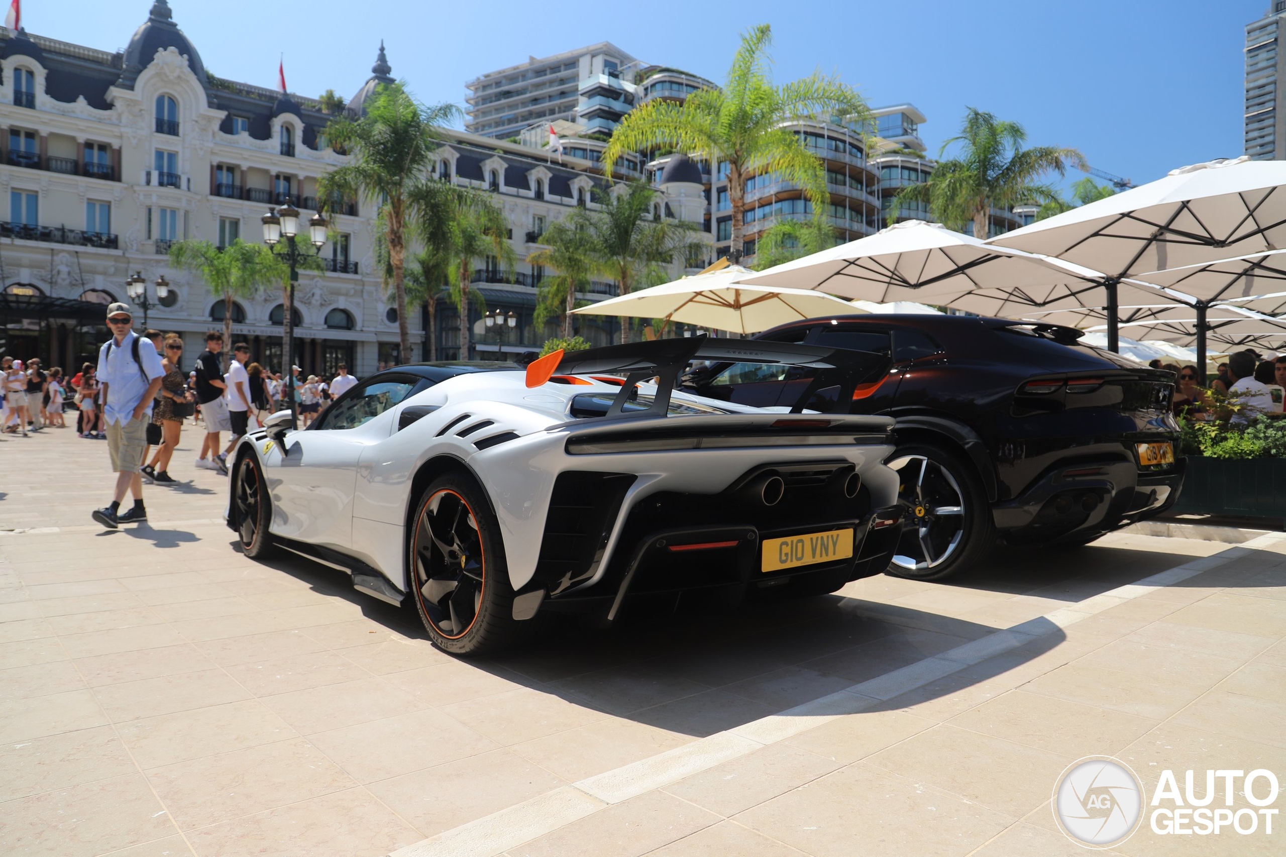 Monaco's dynamic duo: Ferrari SF90 XX Stradale and Purosangue