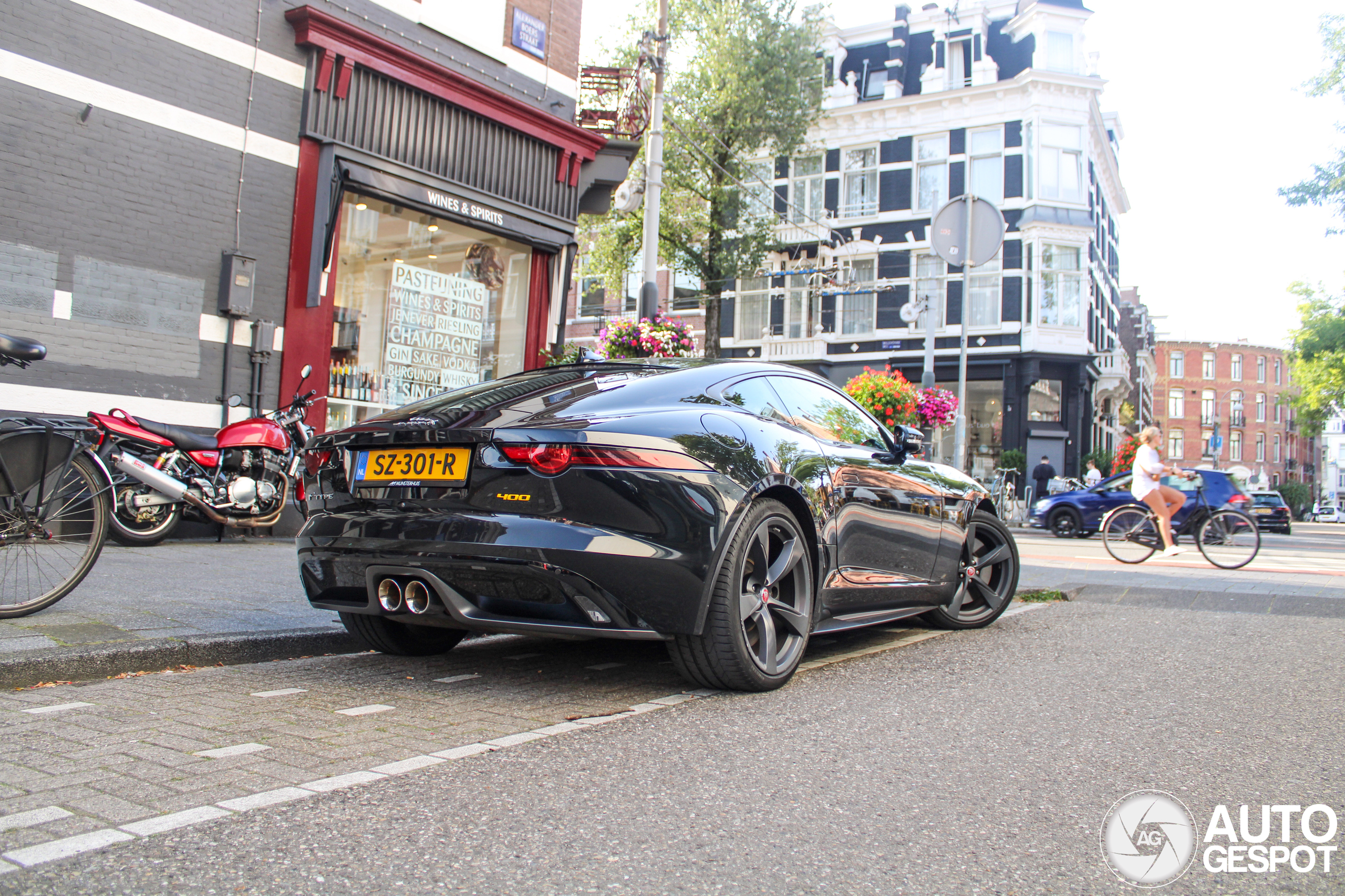 Jaguar F-TYPE 400 Sport Coupé