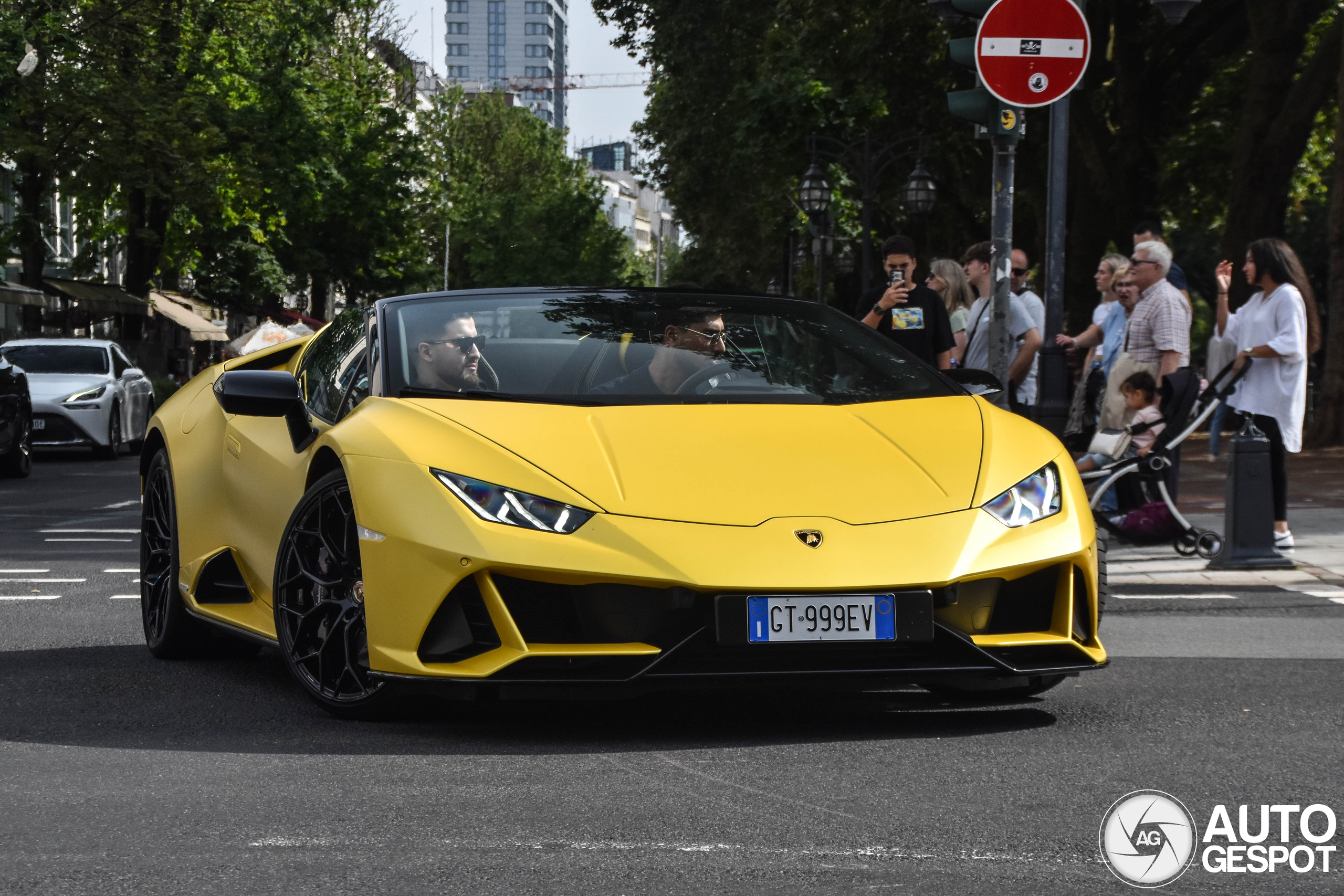 Lamborghini Huracán LP640-4 EVO Spyder