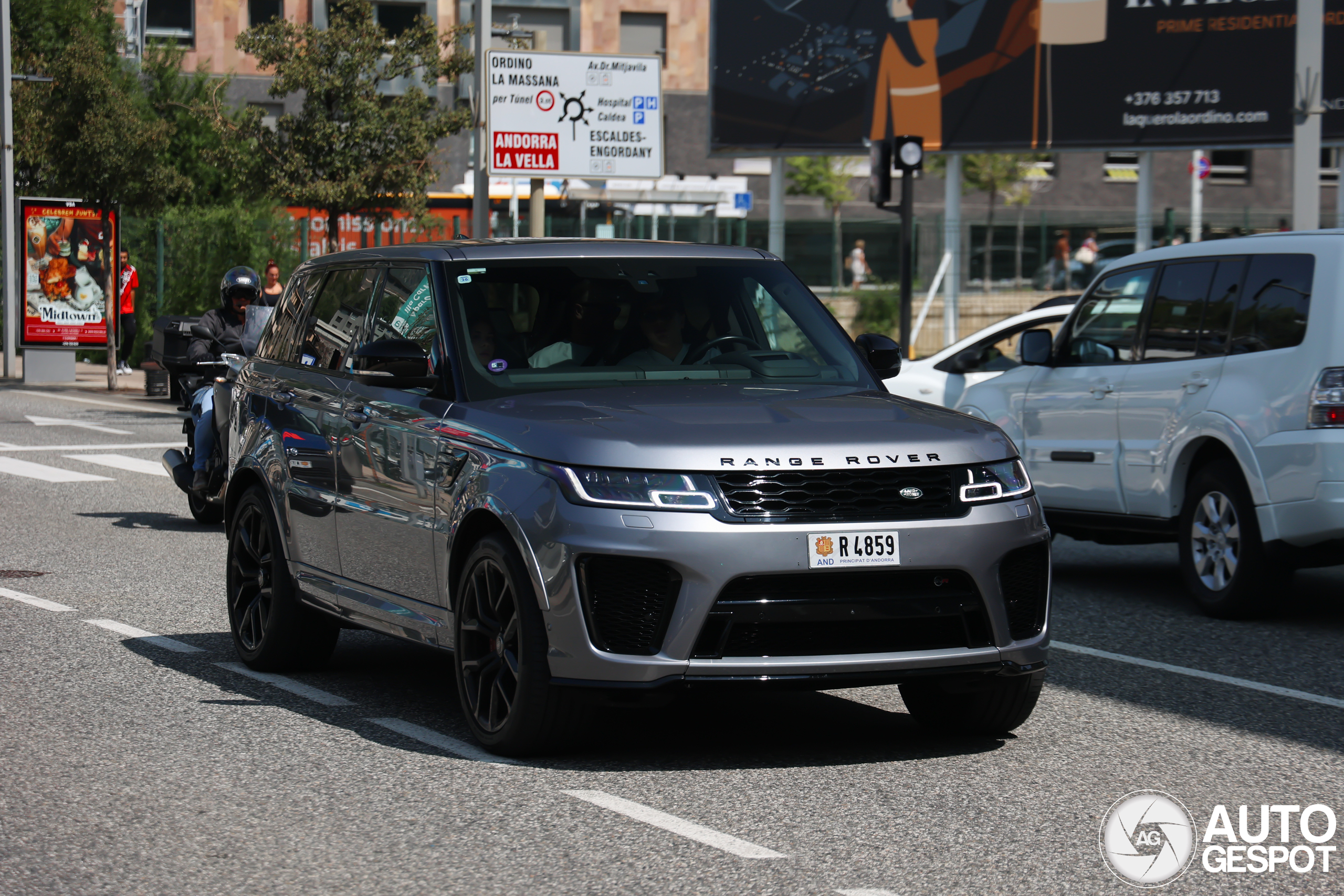 Land Rover Range Rover Sport SVR 2018