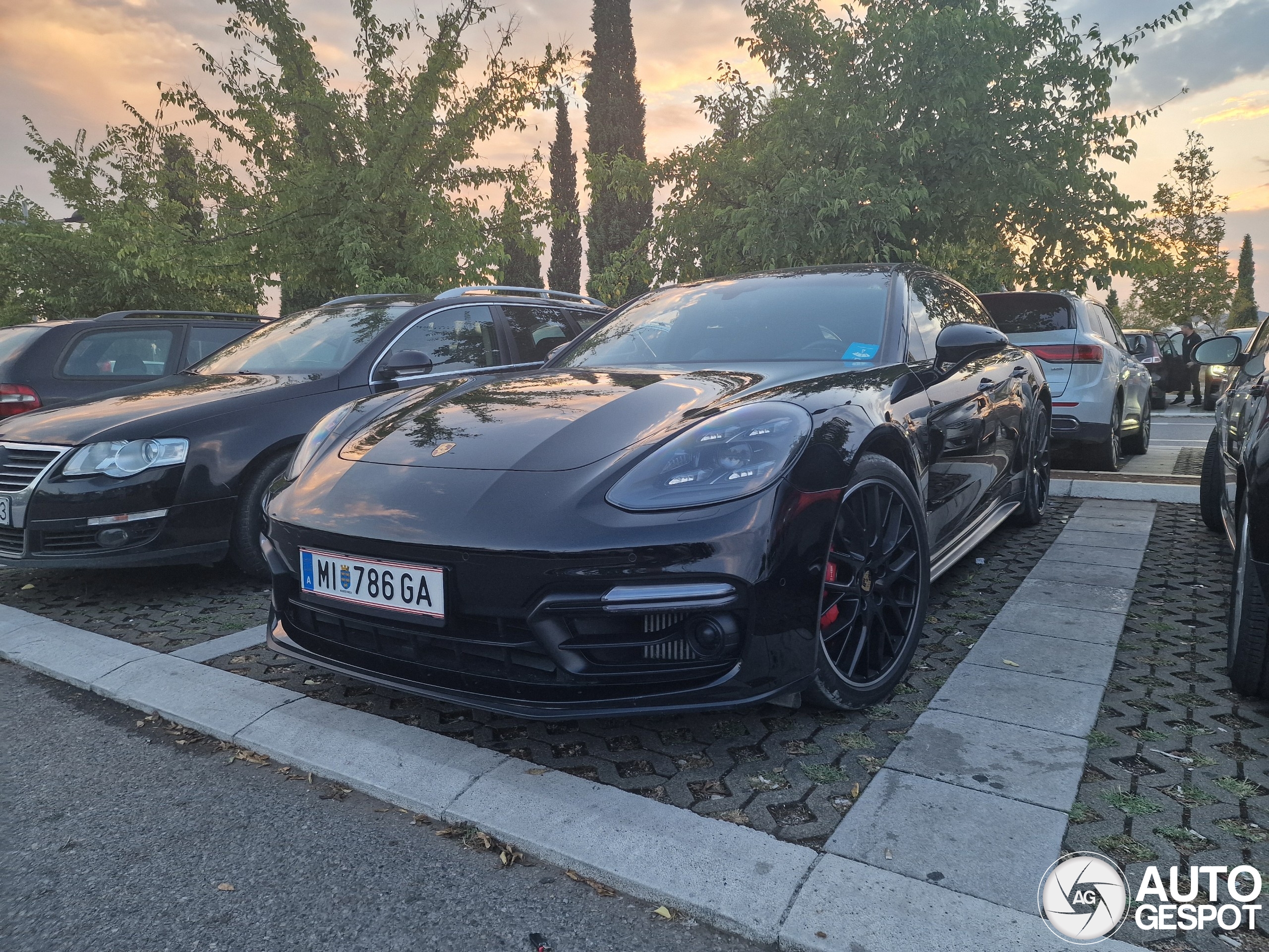 Porsche 971 Panamera GTS Sport Turismo