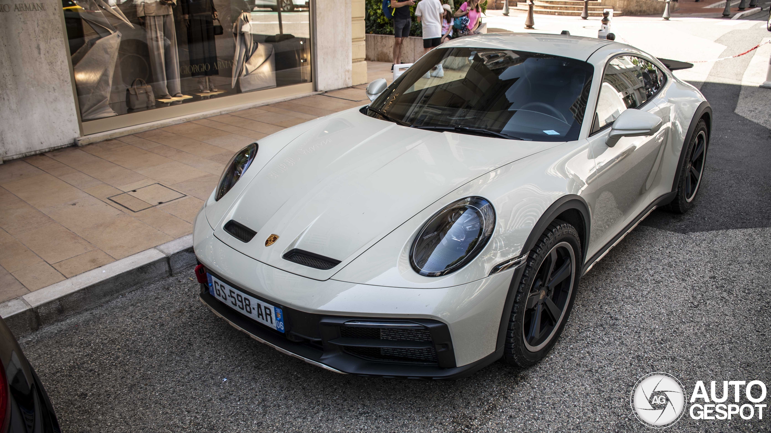 Porsche 992 Dakar