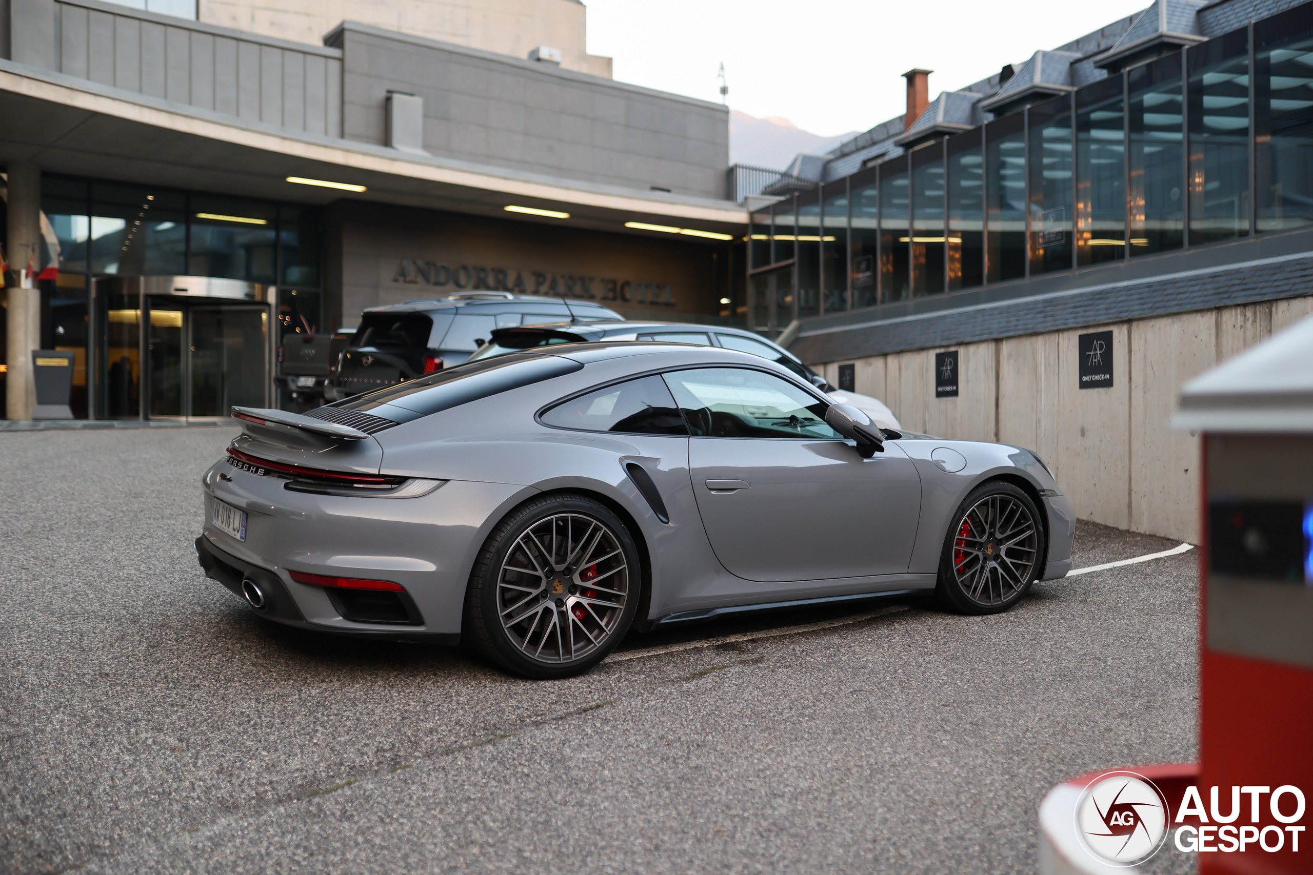 Porsche 992 Turbo