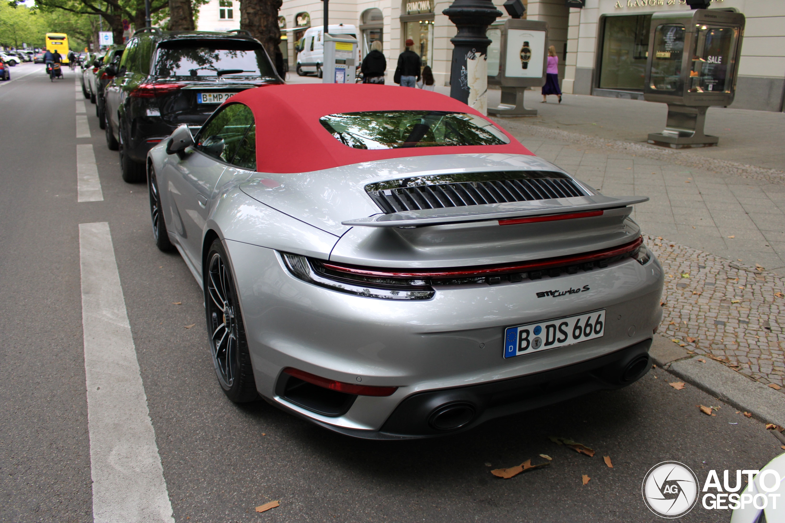 Porsche 992 Turbo S Cabriolet