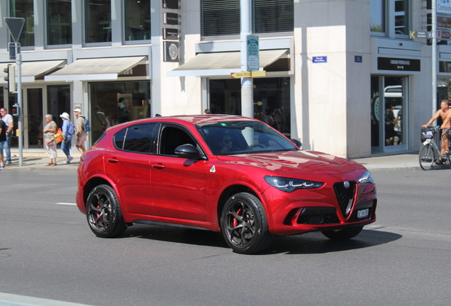 Alfa Romeo Stelvio Quadrifoglio 2023