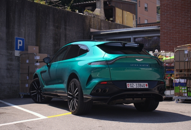 Aston Martin DBX707