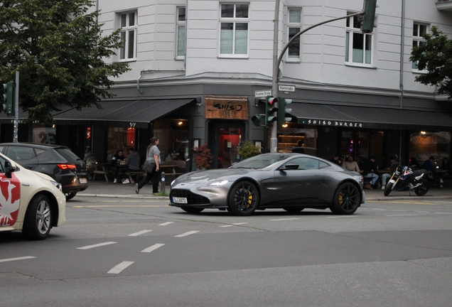 Aston Martin V8 Vantage 2018