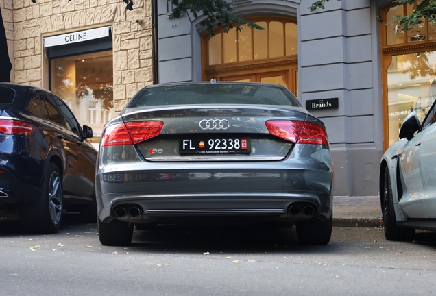 Audi S8 D4