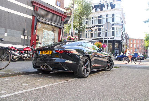 Jaguar F-TYPE 400 Sport Coupé