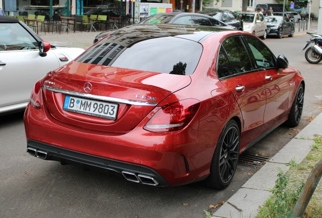 Mercedes-AMG C 63 S W205