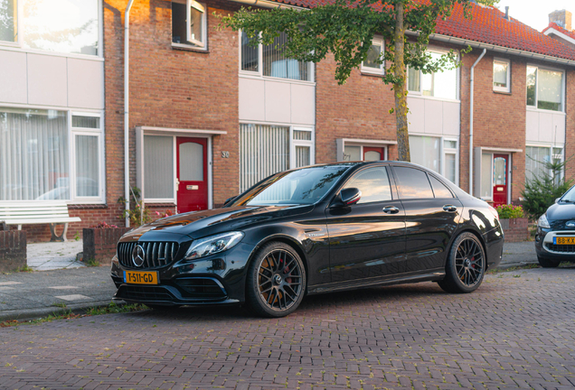 Mercedes-AMG C 63 S W205