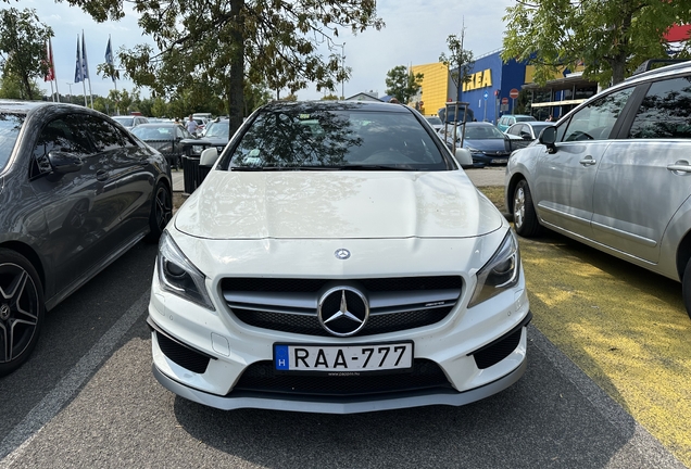 Mercedes-Benz CLA 45 AMG C117