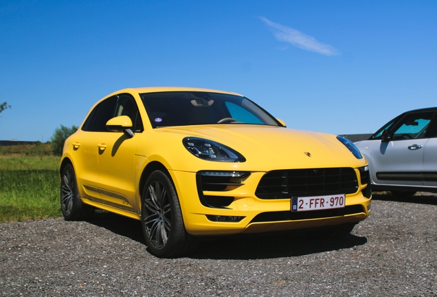 Porsche 95B Macan GTS