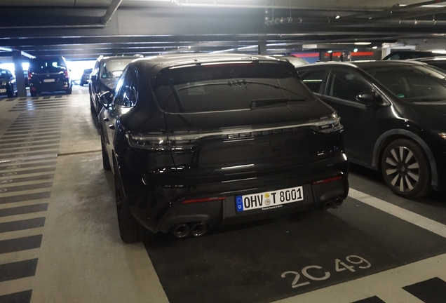 Porsche 95B Macan GTS MkIII