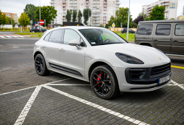 Porsche 95B Macan GTS MkIII