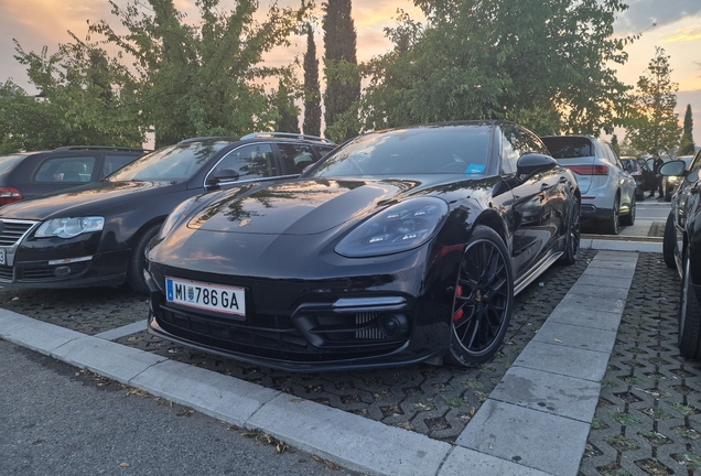 Porsche 971 Panamera GTS Sport Turismo