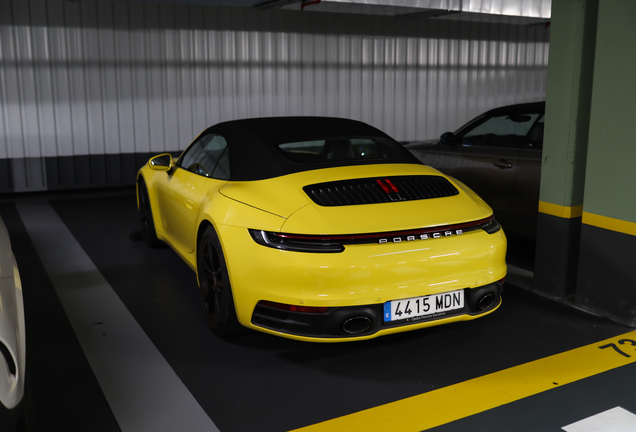 Porsche 992 Carrera 4S Cabriolet