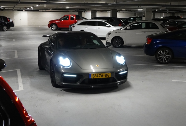 Porsche 992 Carrera 4S