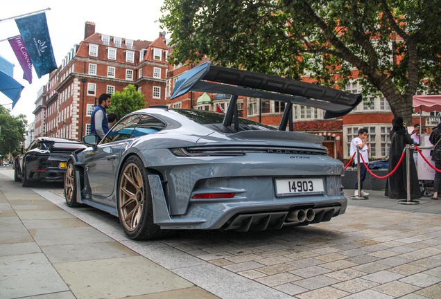 Porsche 992 GT3 RS Weissach Package