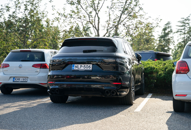 Porsche Cayenne Turbo S E-Hybrid