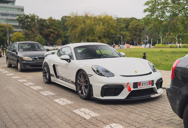 Porsche Manthey Racing 718 Cayman GT4