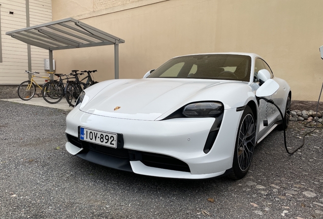 Porsche Taycan Turbo