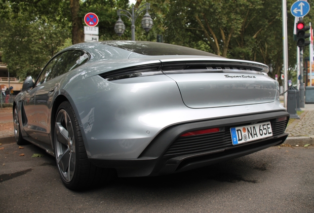 Porsche Taycan Turbo S