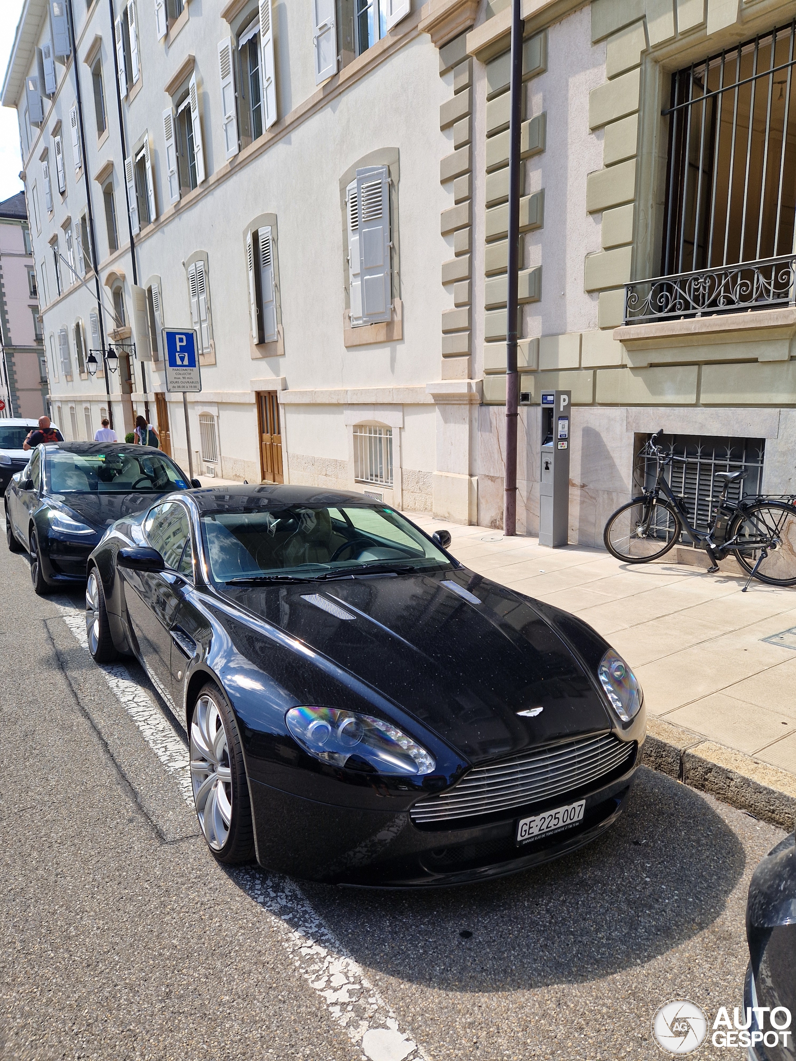 Aston Martin V8 Vantage