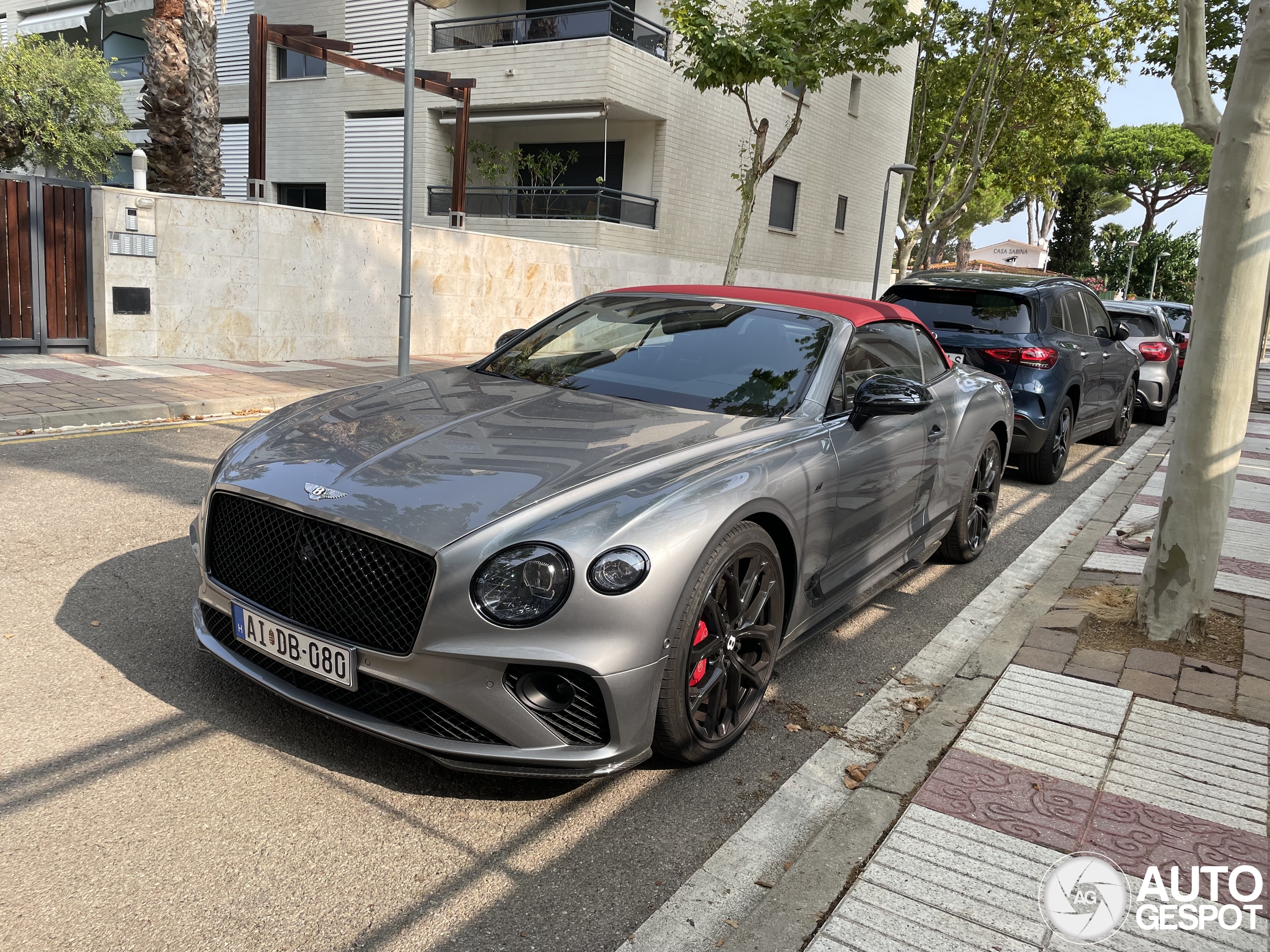 Bentley Continental GTC V8 S 2023