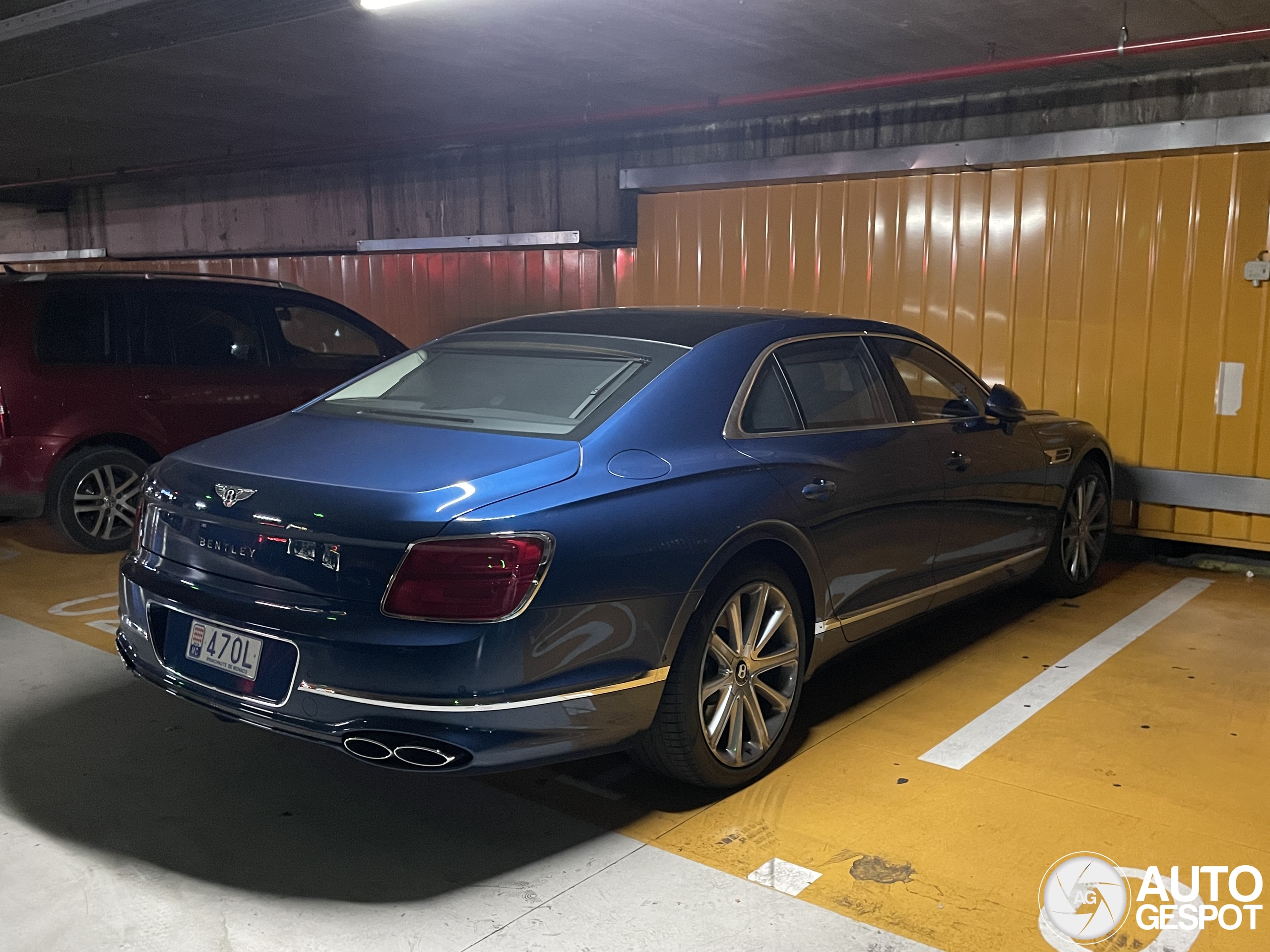 Bentley Flying Spur V8 2021