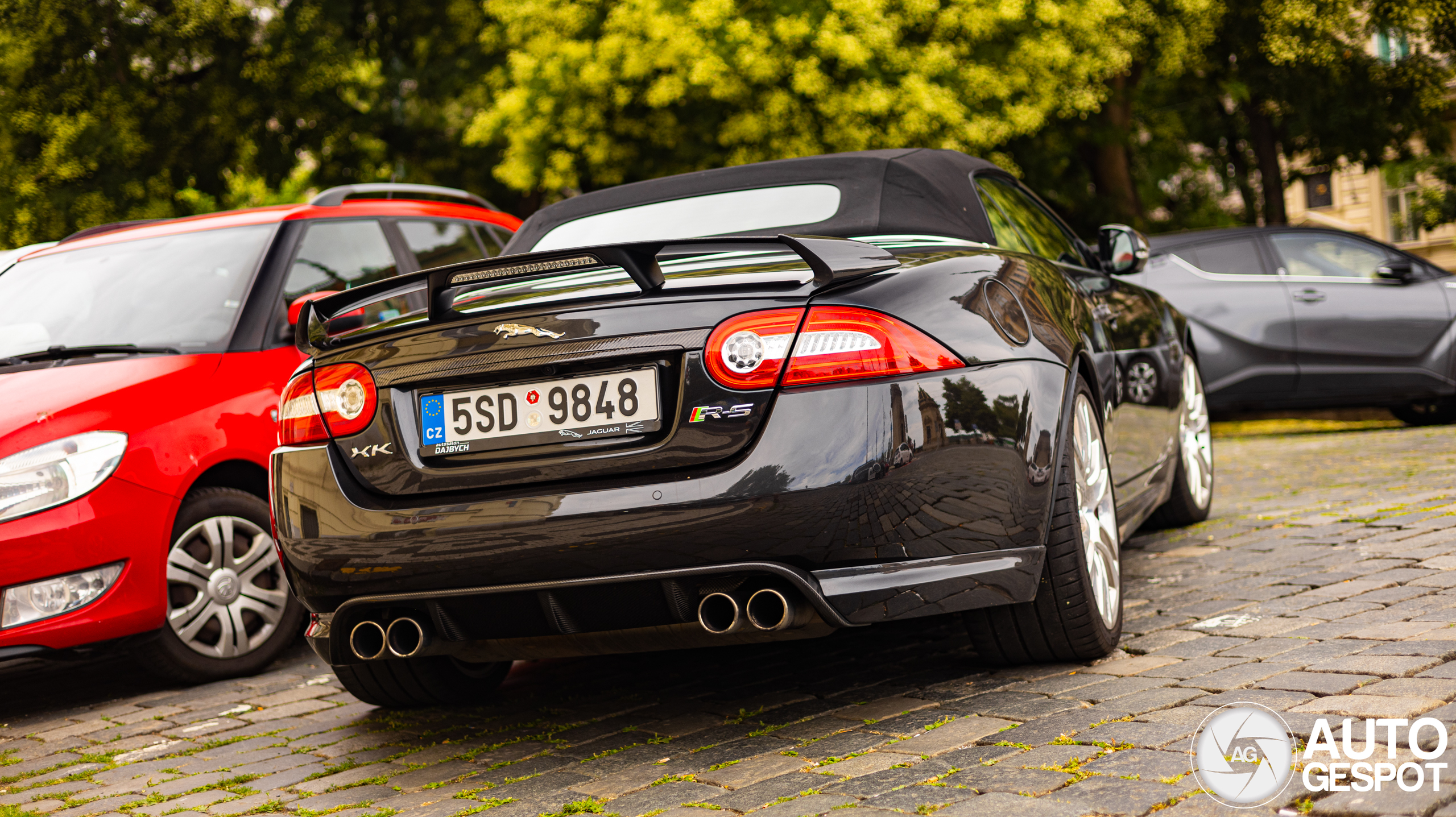 Jaguar XKR-S Convertible 2012