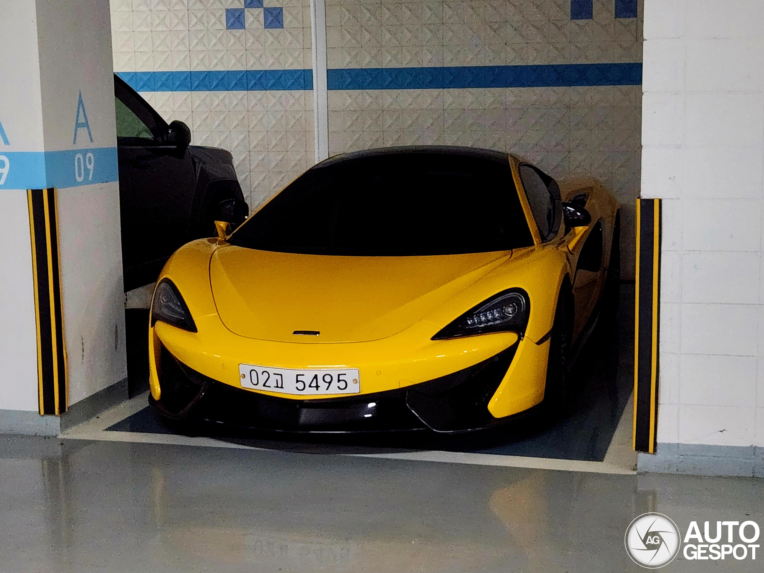 McLaren 570S