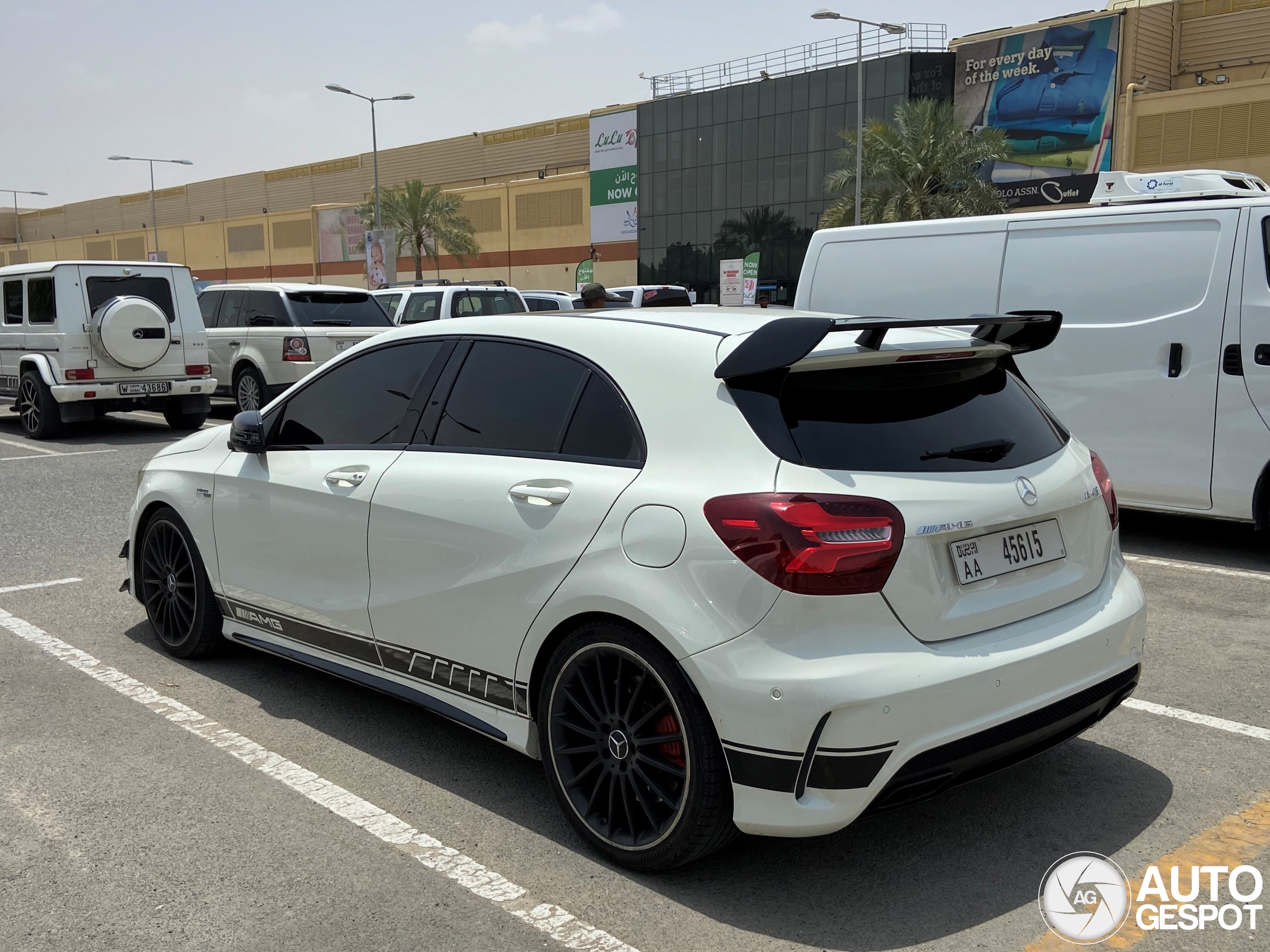 Mercedes-AMG A 45 W176 2015