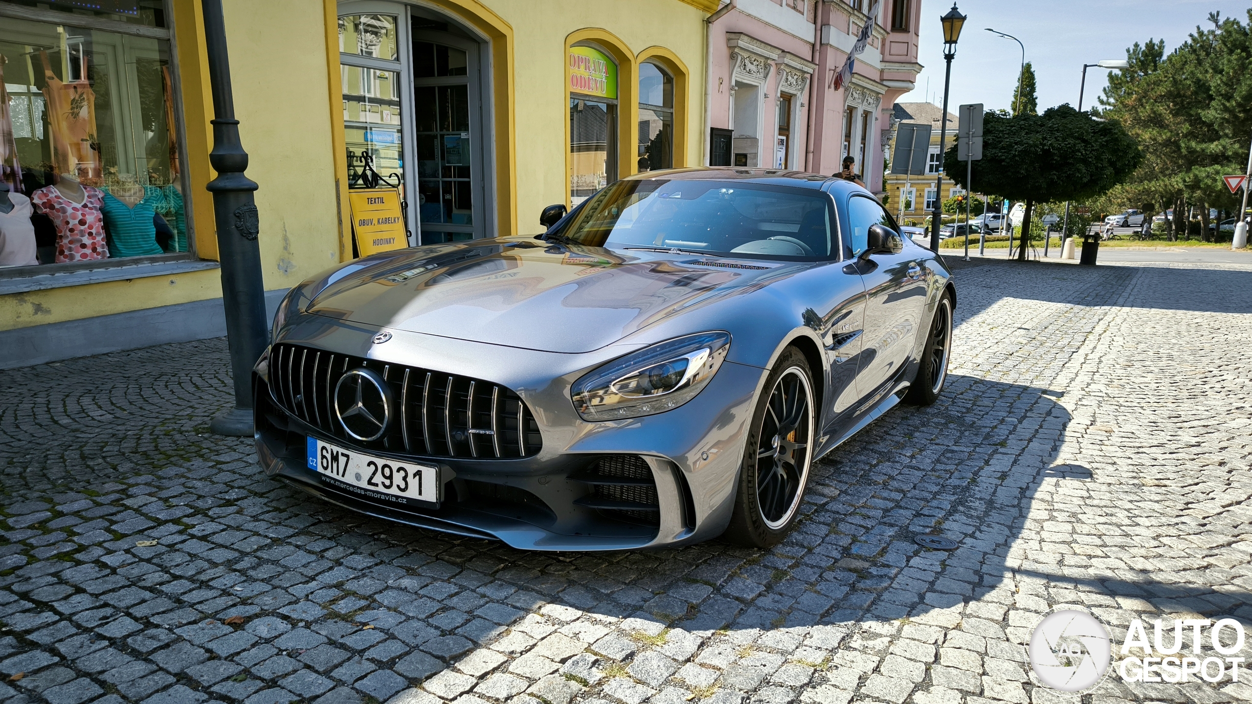 Mercedes-AMG GT R C190 2019